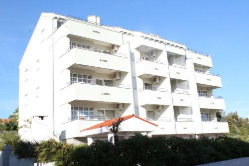 Apartamentos Villa Laurus