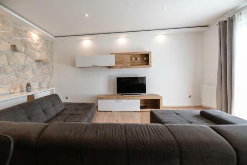 Apartments M