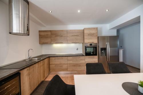Apartments M