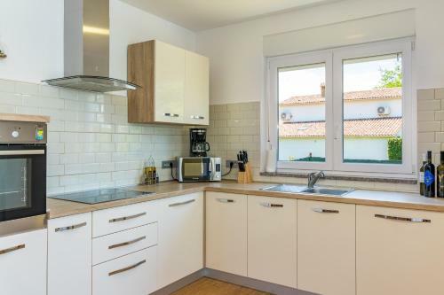 Villa Mario With Private Heated Saltwater Pool