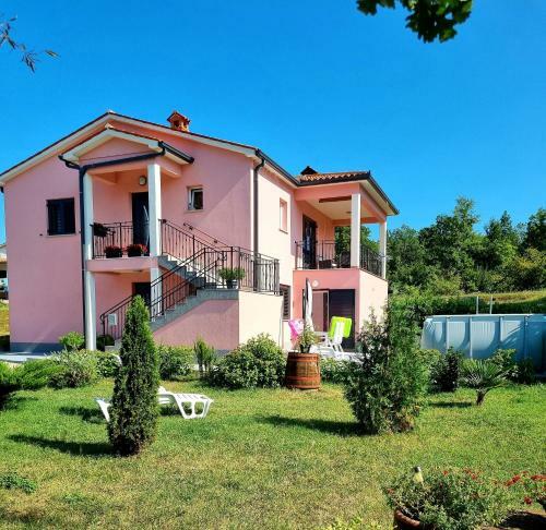 Roza Apartment