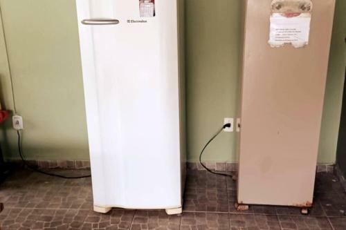 Ch�cara Em Condom�nio Fechado Com Piscina Com Aquecimento Solar
