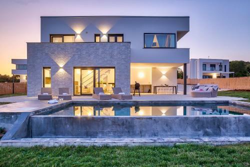 Sea View Villa Sun Sea & Fire