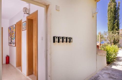 Hostal Sobe Na Konalu