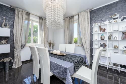 Holiday Home Villa Rosemary