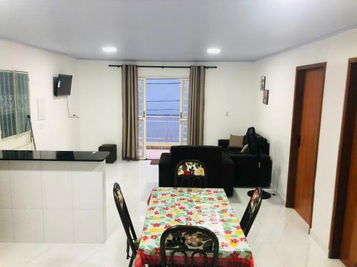 Apartamento Bem Localizado Na Av.principal