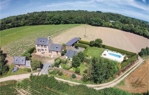 Holiday Home Pleudaniel 52