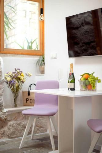 Apartment Cetto-historic Centre