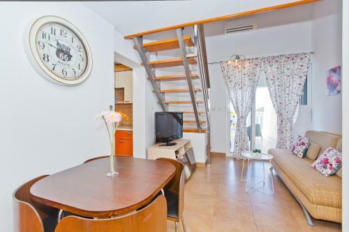 Hostal Apartments Mario