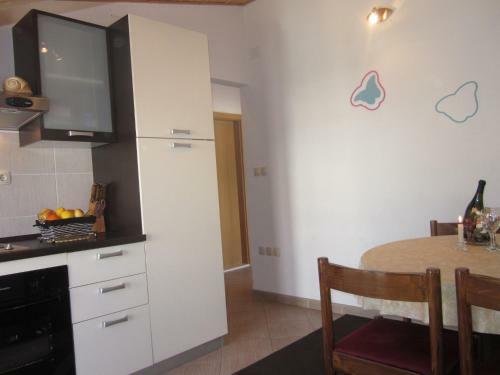 Apartmani Kre?i? 1 Hvar
