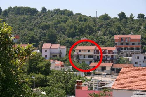 Apartments With A Parking Space Hvar - 9658