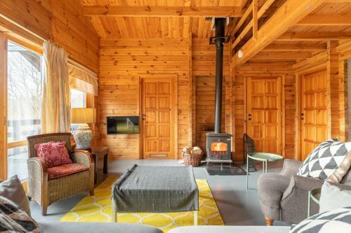 Rock Lodge