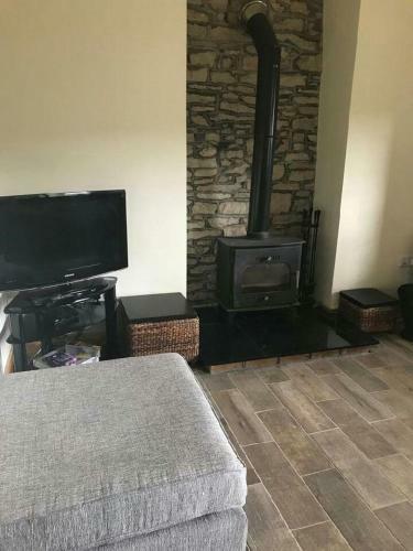 Ash Lodge Leitrim Village