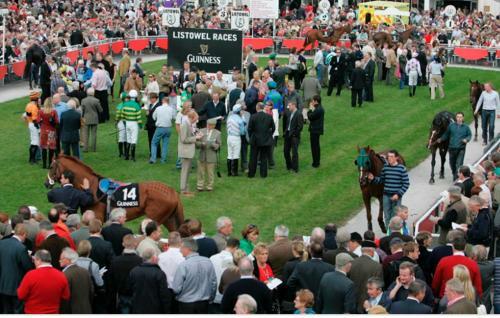 Hostal Racecourse View