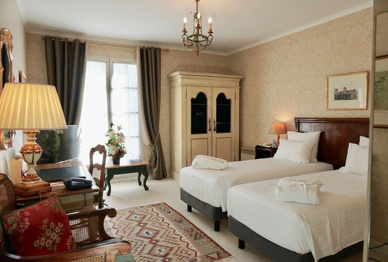 Hotel Le Manoir De Gressy