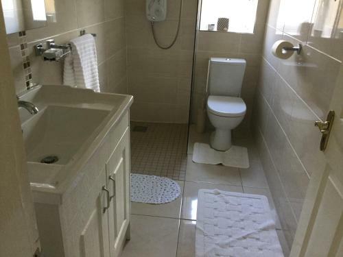 Adare Luxury Riverside Apartment