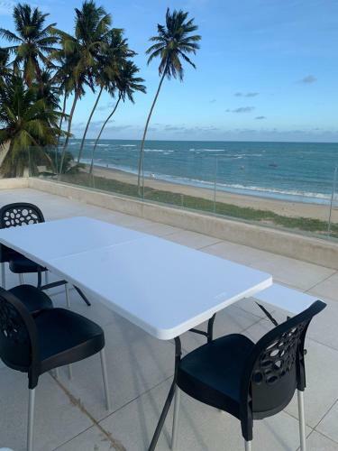 Casa Beira-mar Em Condom�nio Fechado!