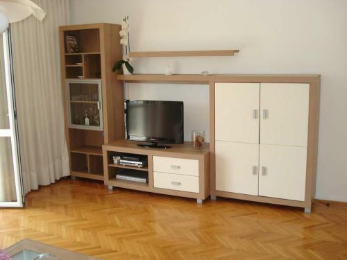 Apartments Luka