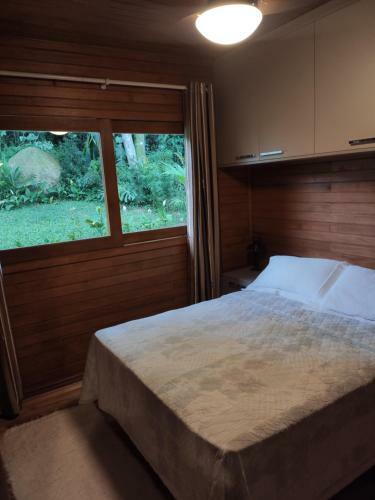 Casa De Campo Nova, Com Lareira E Piscina