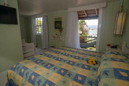 Hostal Ilha Do Papagaio Adventures