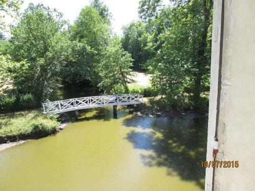 Hostal Ch�teau De Souesmes