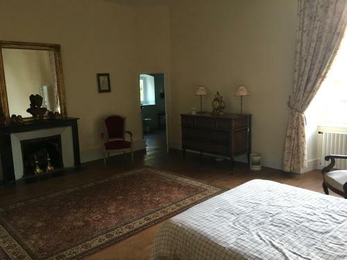 Hostal Ch�teau De Souesmes