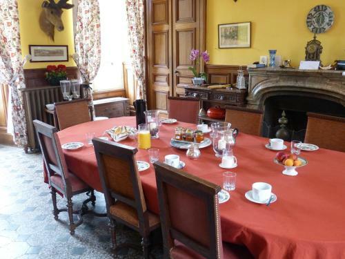 Hostal Ch�teau De Souesmes