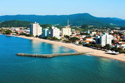 Hostal Su�tes Econ�mica 250 Metros Do Mar
