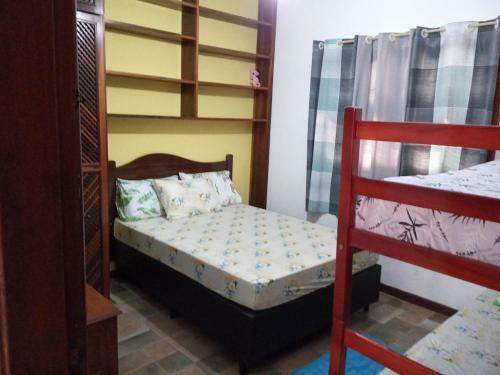 Casa T�rrea Com Piscina � 100 Mts Da Praia