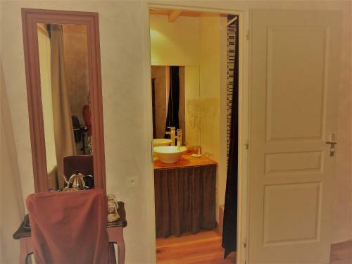 Bed & Breakfast Chambre Et Gite La Dorgisane