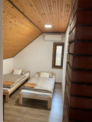 Apartamento Per�nyi Pince �s Vend�gh�z Haj�s