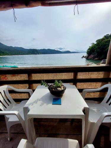 P� Na Areia Chal� Dos Ranchos Trindade