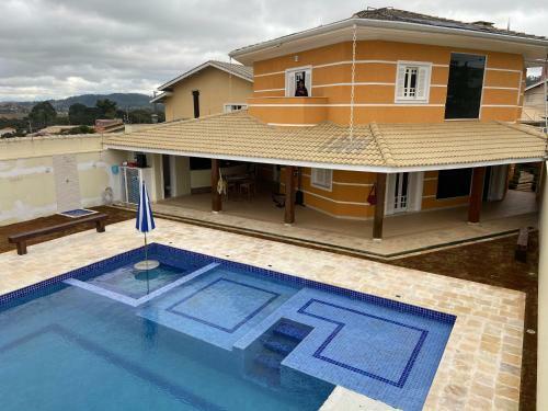 Casa de Campo Alto Padrao