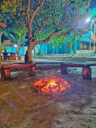 Hostal Espa�o Casa Do Jack Em Praia Bela-pb