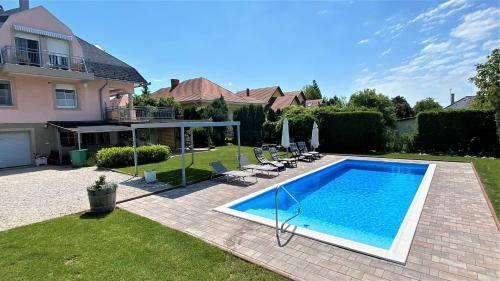 Nefelejcs Apartmanh�z
