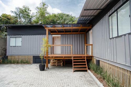 Su�tes Containers