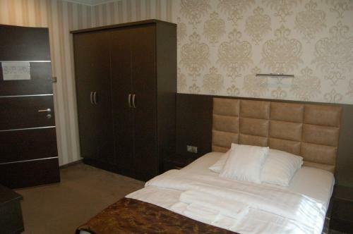Bed & Breakfast Control Motel