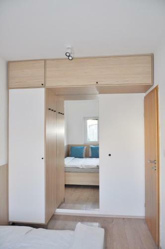 Maxim Apartments