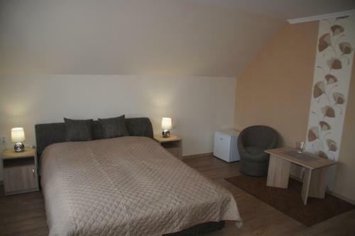 Hostal Pacsirta Apartman
