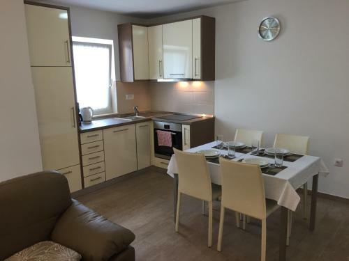 Apartments Sanbrandin