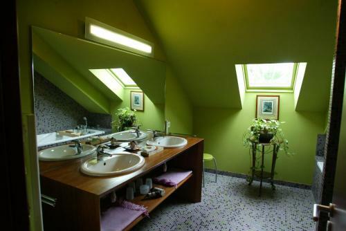 Gites Vall�e D'ossau - Les Jardins Du Cot