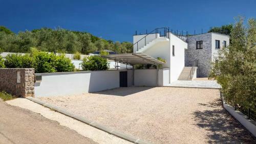 Luxury Villa Subventus