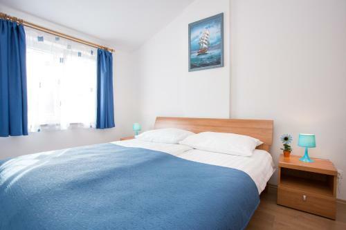 Apartments With Pool Ivana Krk