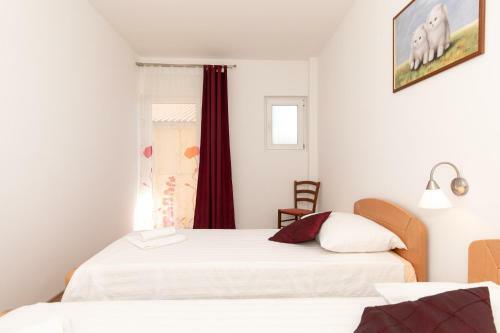 Apartments With Pool Ivana Krk