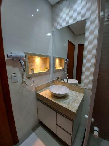 Apartamento 2 Quartos, 150m Da Praia de Taperapuan