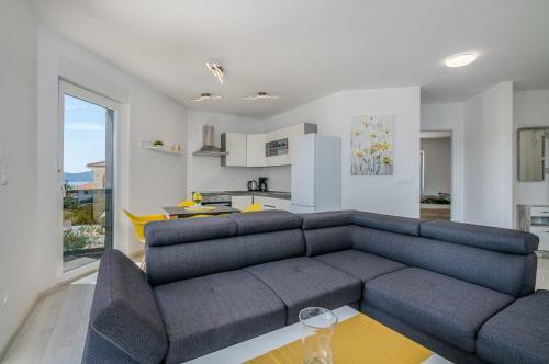 Apartments Villa "aurea" With Pool