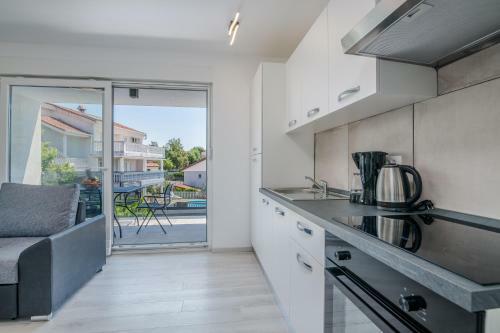 Apartments Villa "aurea" With Pool