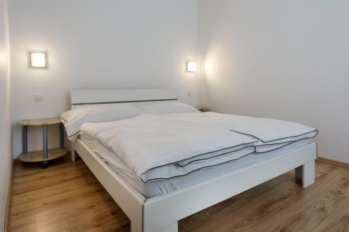 Apartments Lacic
