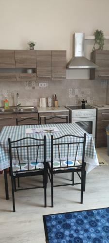 Nagyi Apartman Kecskem�t