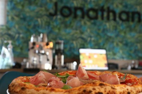 Jonathan Bed&pizza